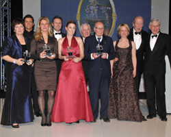 P.S.I.-Award Träger 2011: v.l.n.r. Elizabeth B. Juliano, Christoph Koschel, Adelinde Cornelissen, Sacha Eckjahns, Janne Friederike Meyer, Ullrich Kasselmann, Major a.D. Paul Stecken, Julia Becker, Constantin Freiherr von Heereman, Paul Schockemöhle. Foto: Marc gr. Feldhaus 